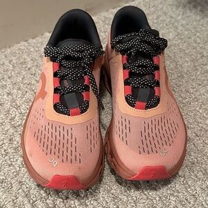 On running / on clouds cloudmonster